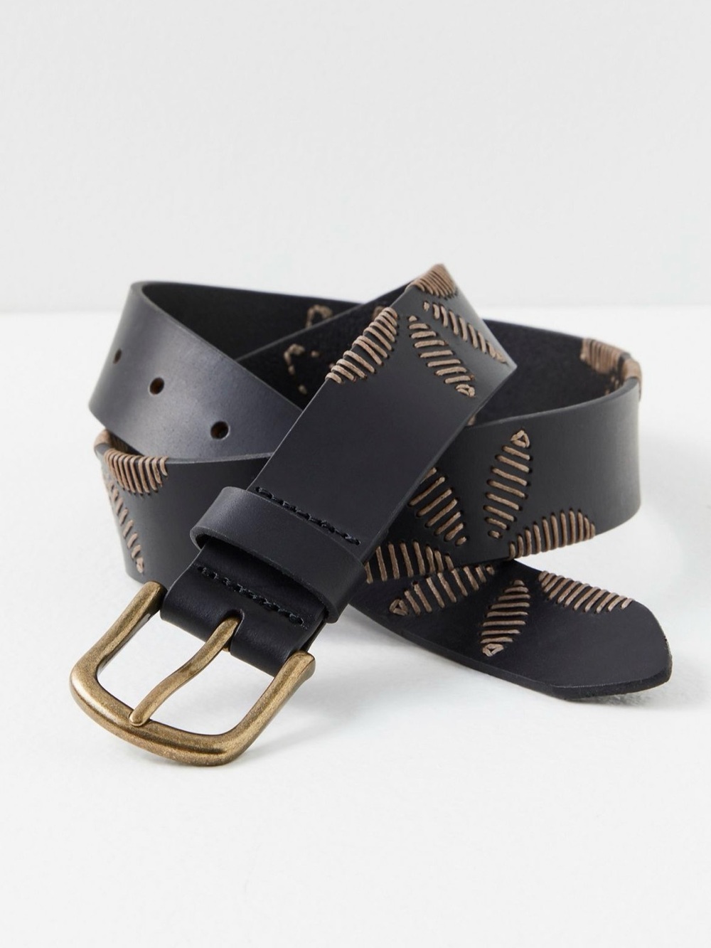NWT Swift Haze Leather Belt With Floral Embroidery in Midnight